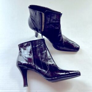 RSVP dark burgundy almost black women ankle boots shoes new 9W